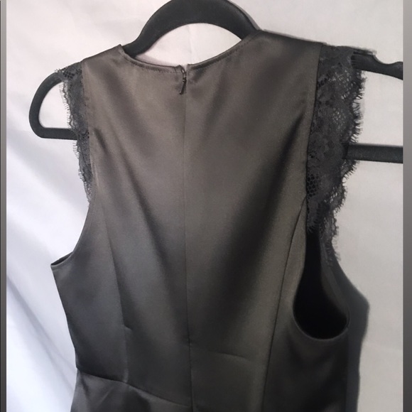 Black dress - Picture 3 of 4